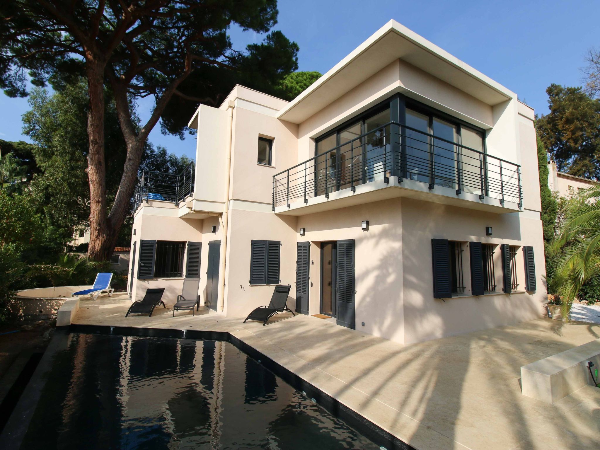 Vakantiehuis met omheinde tuin in Cannes (Frankrijk) 1 hond is welkom