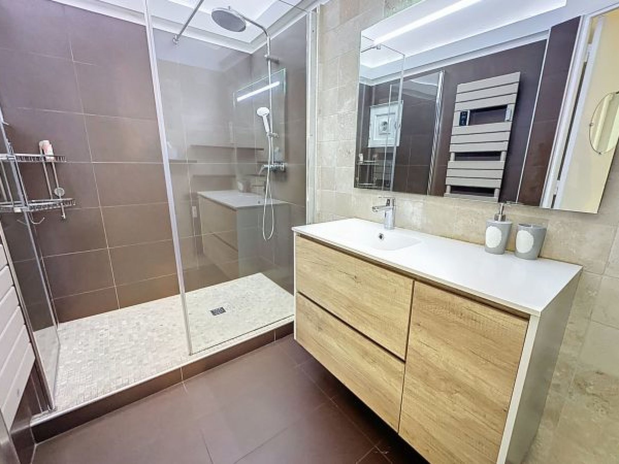 Photo of Beautiful 2 bedroom 2 mins from Croisette 337