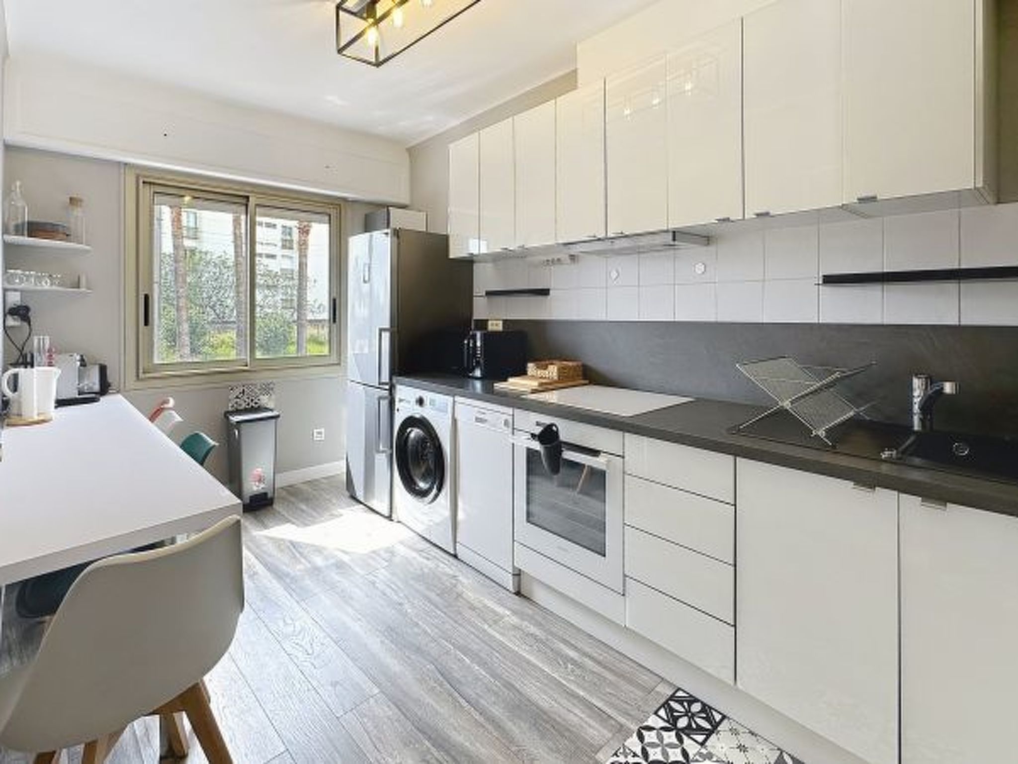 Photo of Beautiful 2 bedroom 2 mins from Croisette 337