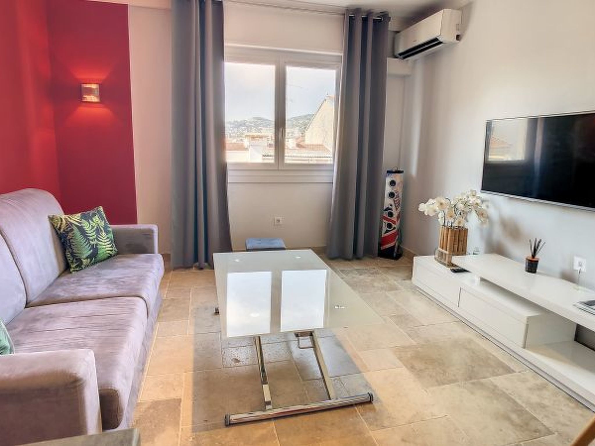 Photo of Central 1 bedroom rue d'Antibes , 202