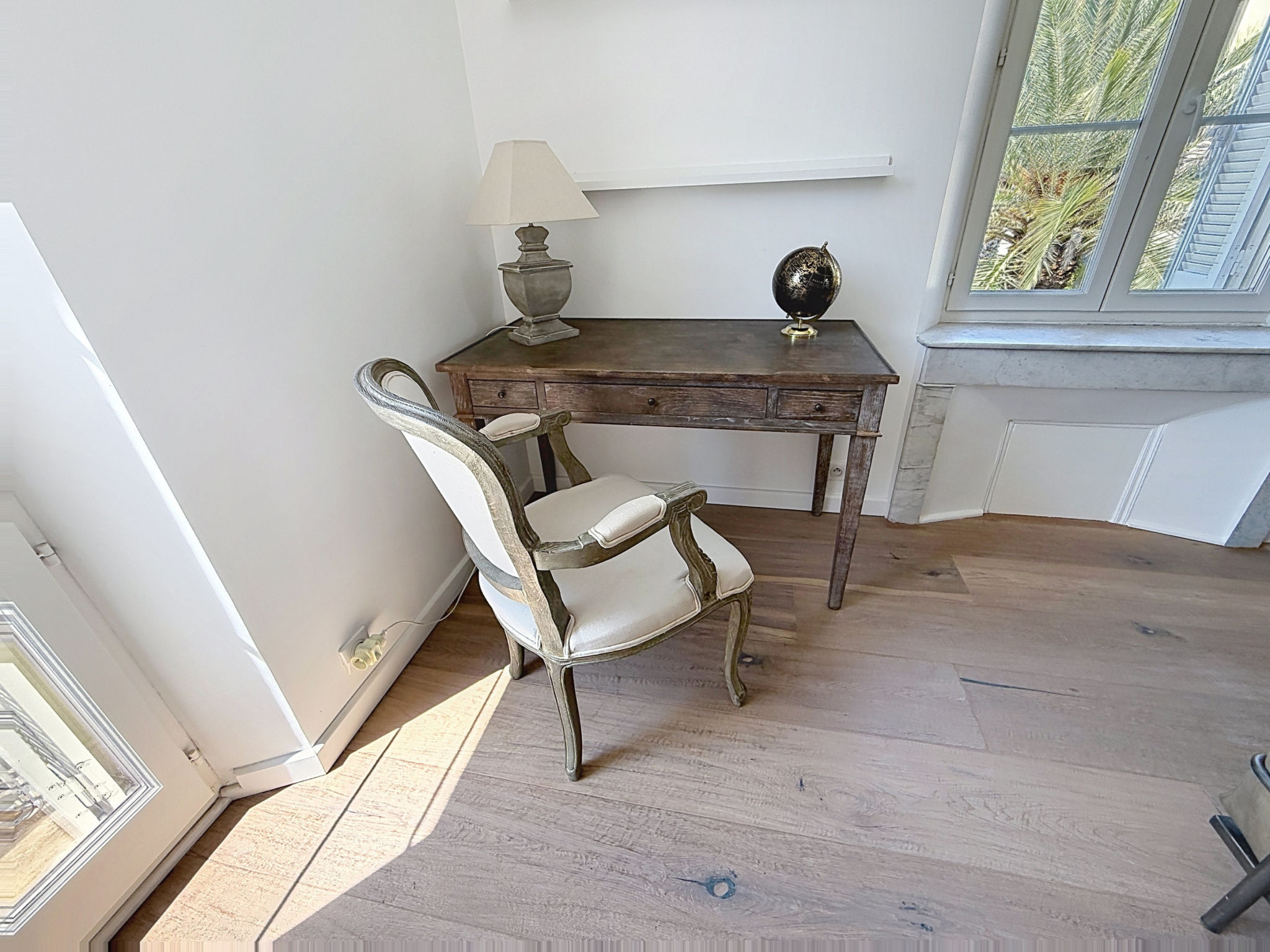 Photo of FR8650.718.1