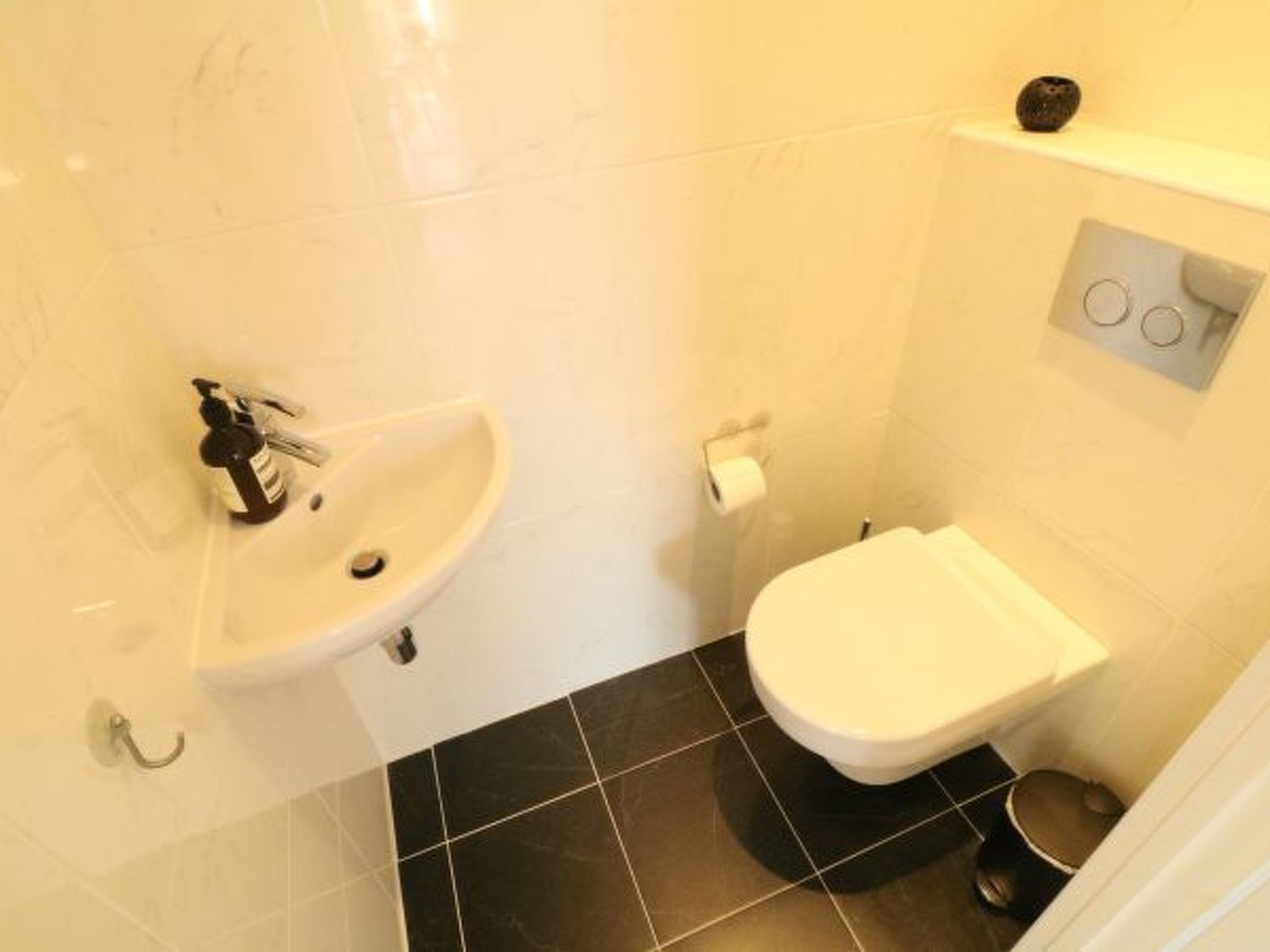 Photo of Beautiful 3 bedroom Carlton Canada 403