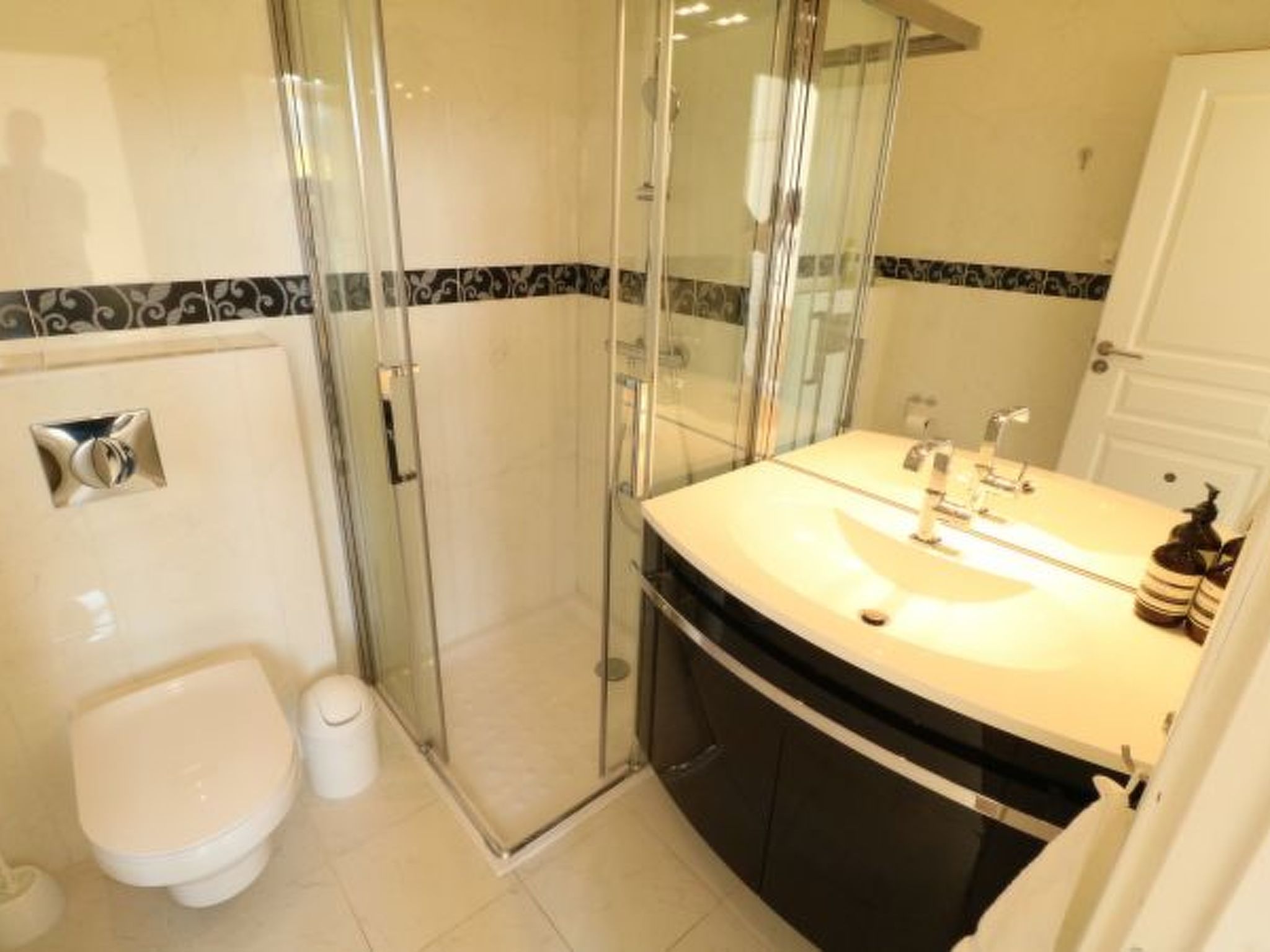 Photo of Beautiful 3 bedroom Carlton Canada 403