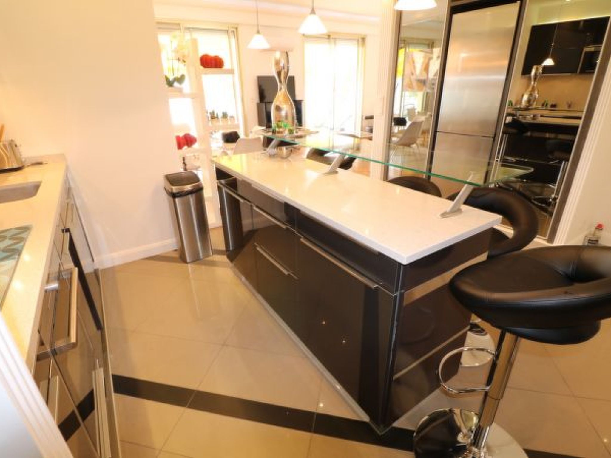 Photo of 3 bedroom facing the beach 401