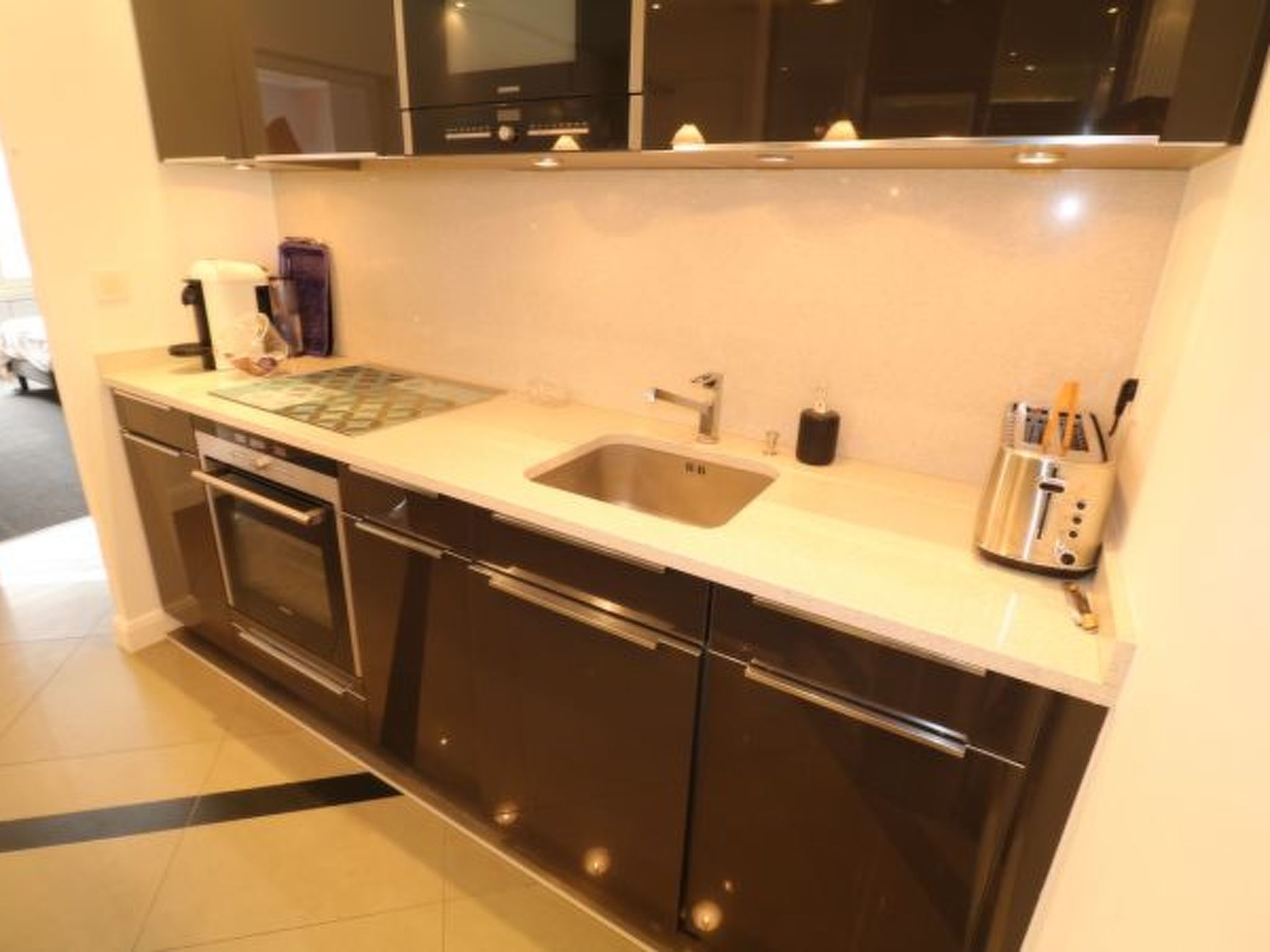 Photo of 3 bedroom facing the beach 401