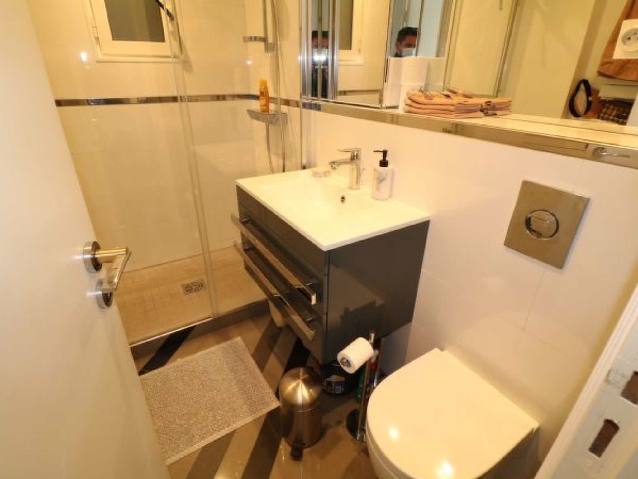 Photo of 3 bedroom facing the beach 401