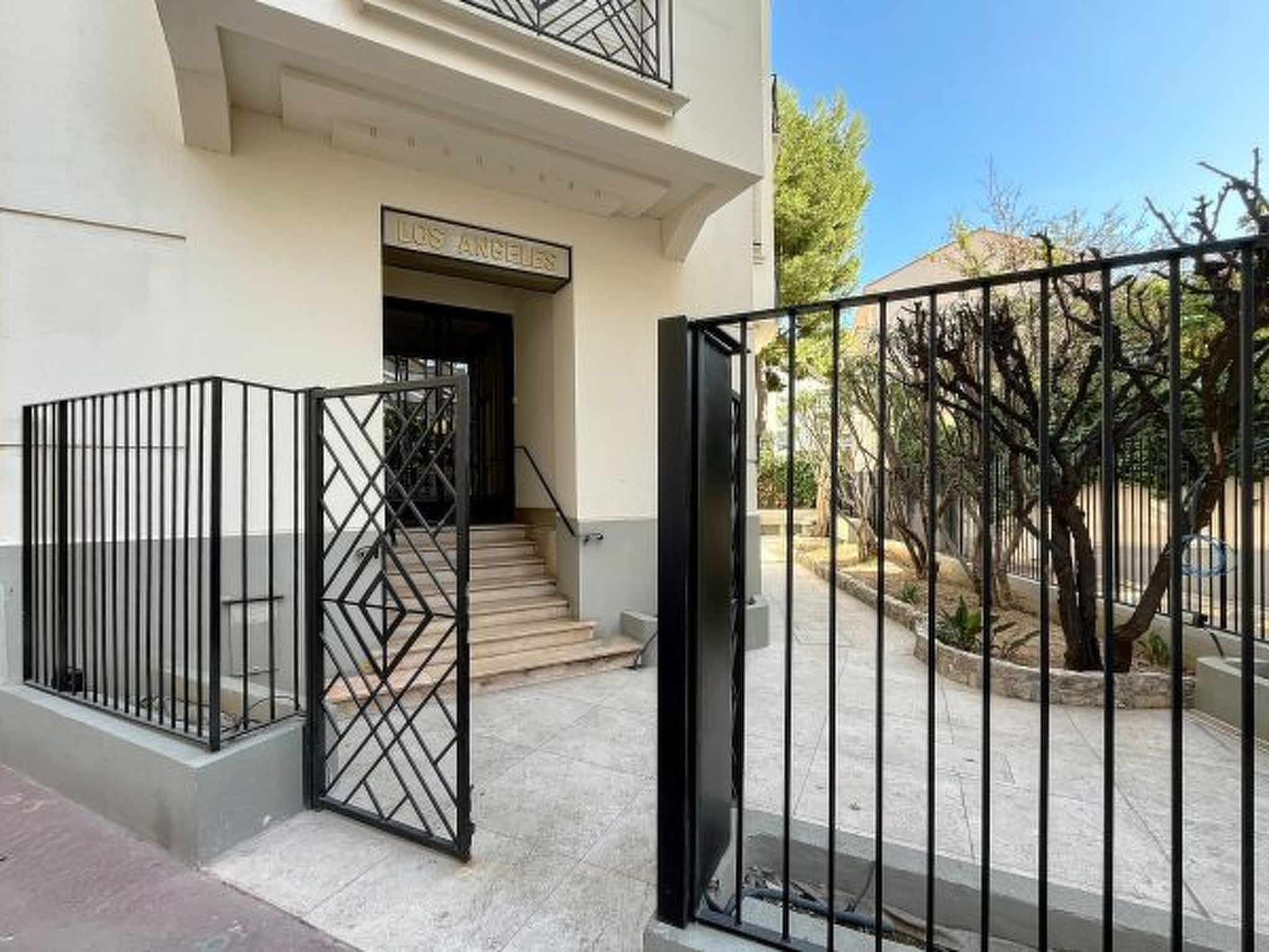 Photo of Lovely 1 bedroom Pasteur  246