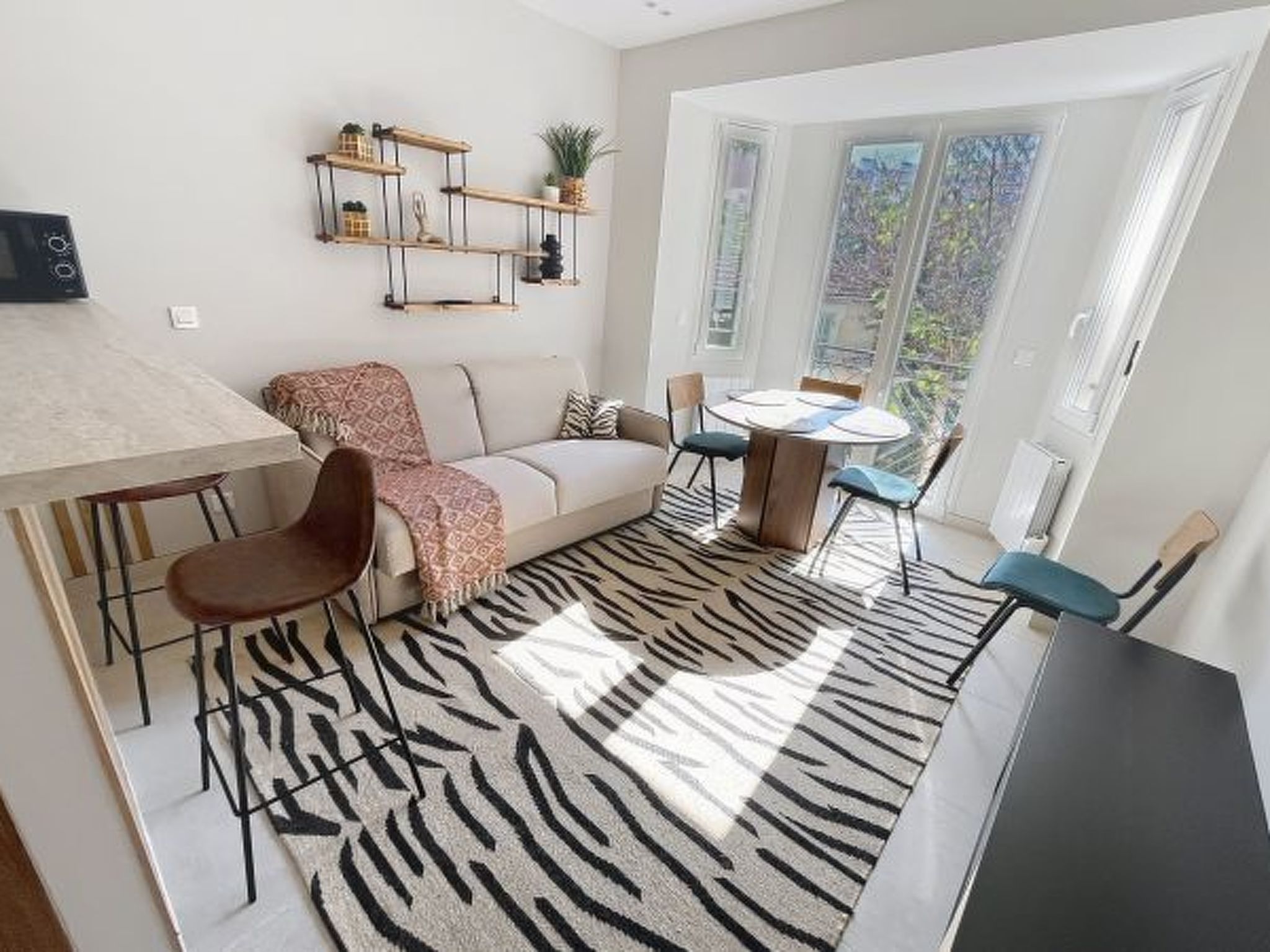 Photo of Lovely 1 bedroom Pasteur  246