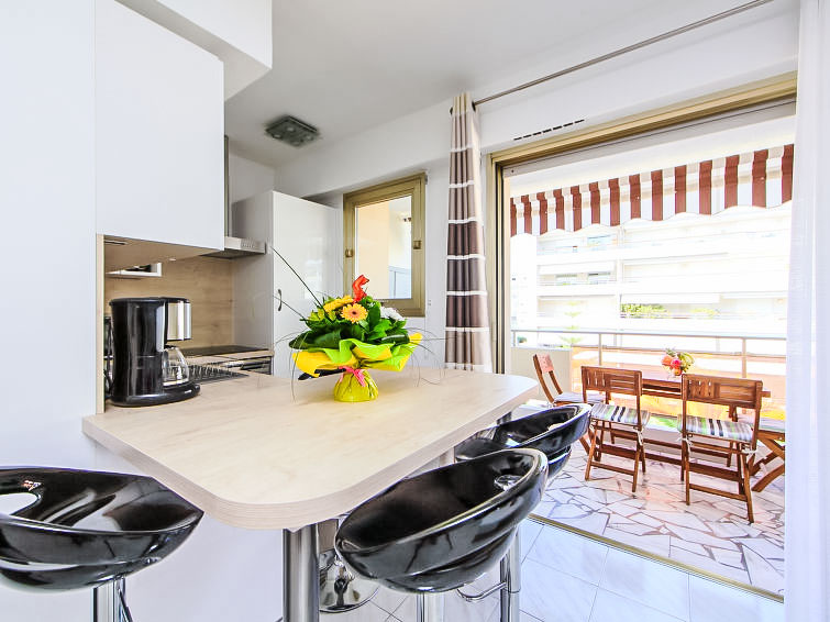 Search and Stay destination Cannes, Provence-Alpes-Côte d'Azur - France from AU$ 162. Villa Lerins