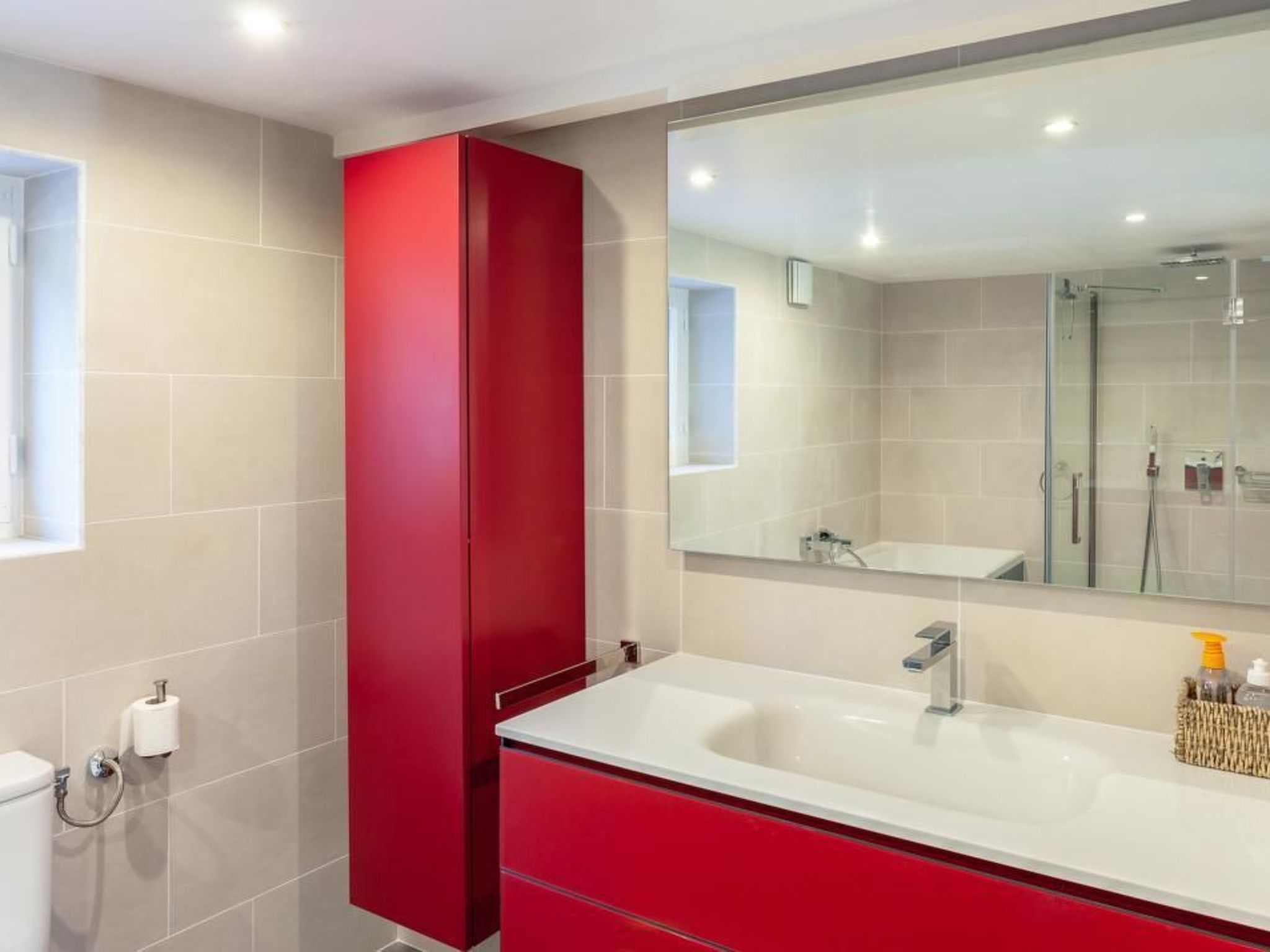 Villa mit privatem Pool und Fitnessraum-Inside