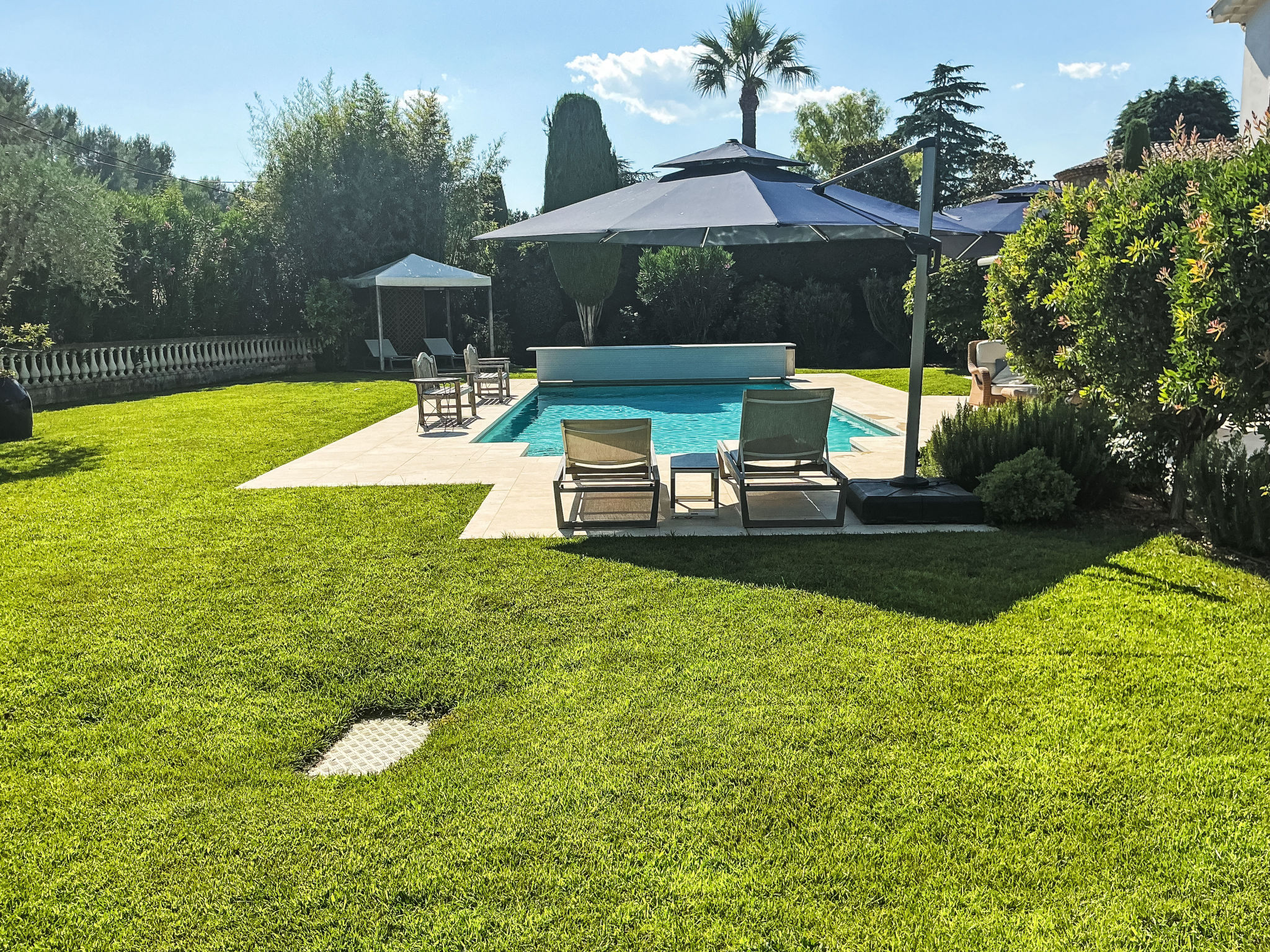 Villa mit privatem Pool und Fitnessraum