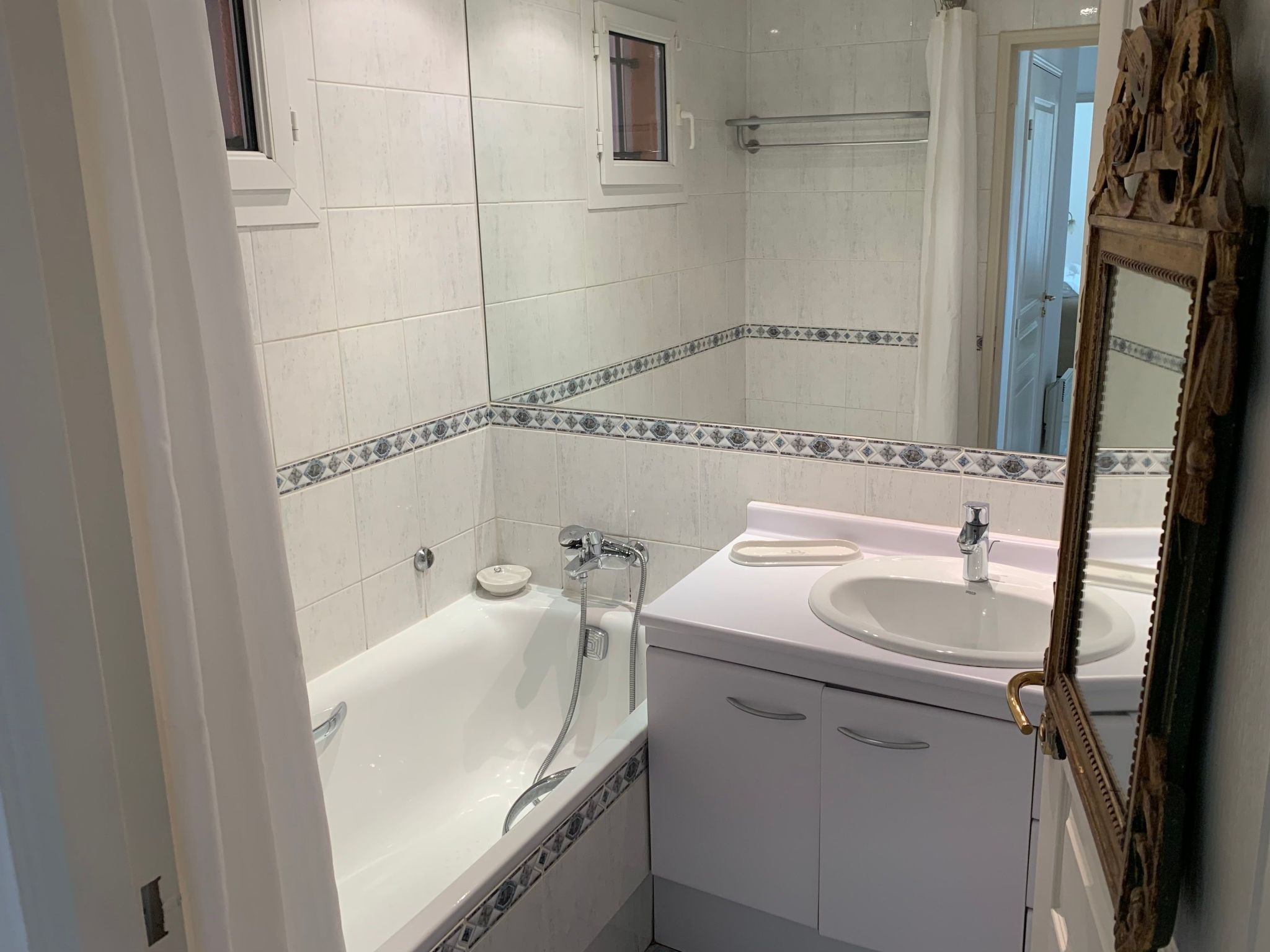 Wohnung in Mougins mit Gepflegtem Garten-Image-tags.info