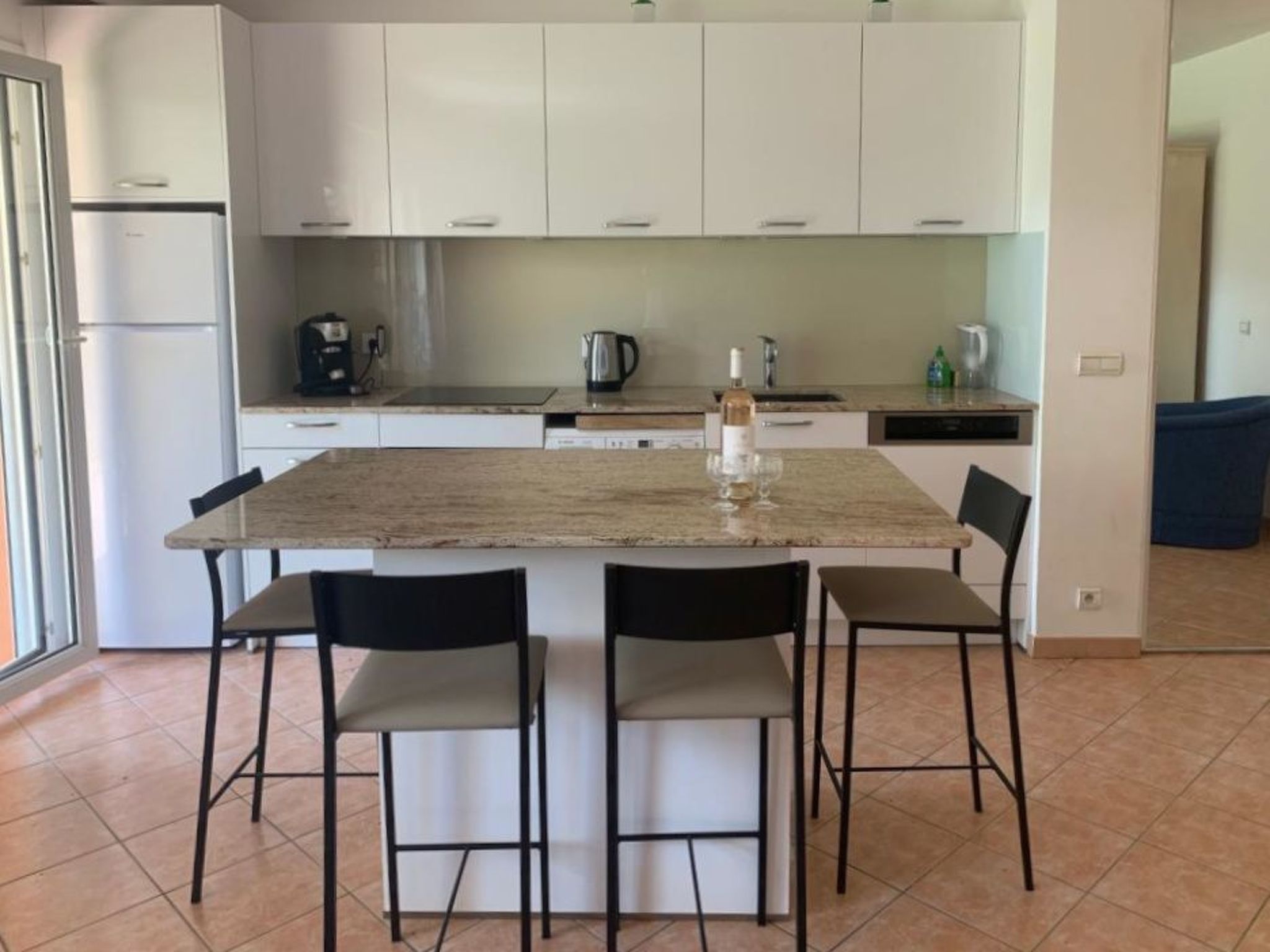 Moderne Wohnung in Mougins mit eigenem Garten-Binnen