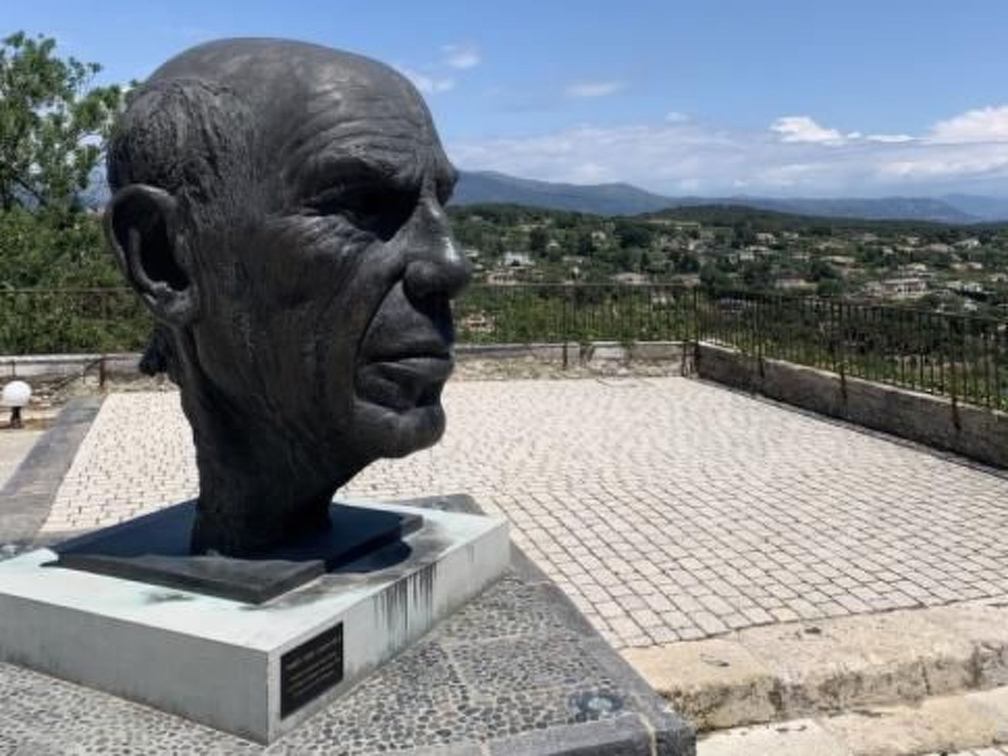 Moderne Wohnung in Mougins mit eigenem Garten-Binnen