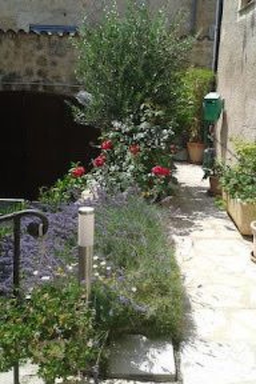 SCHÖNES STUDIO MIT GARTEN FÜR 2 IM DORF-Image-tags.info