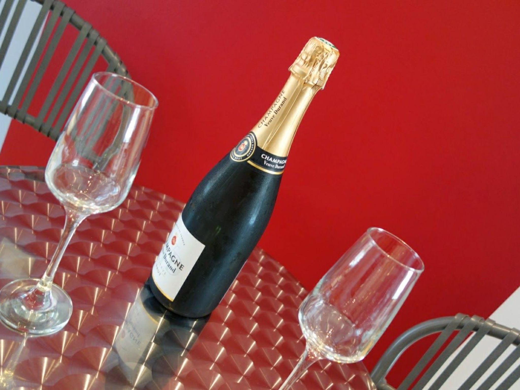 SCHÖNES STUDIO MIT GARTEN FÜR 2 IM DORF-Image-tags.info