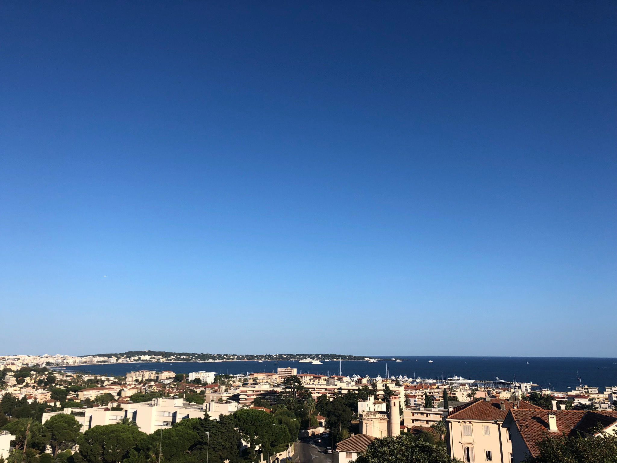 Ferienvilla mit Blick auf das Wasser-Inside