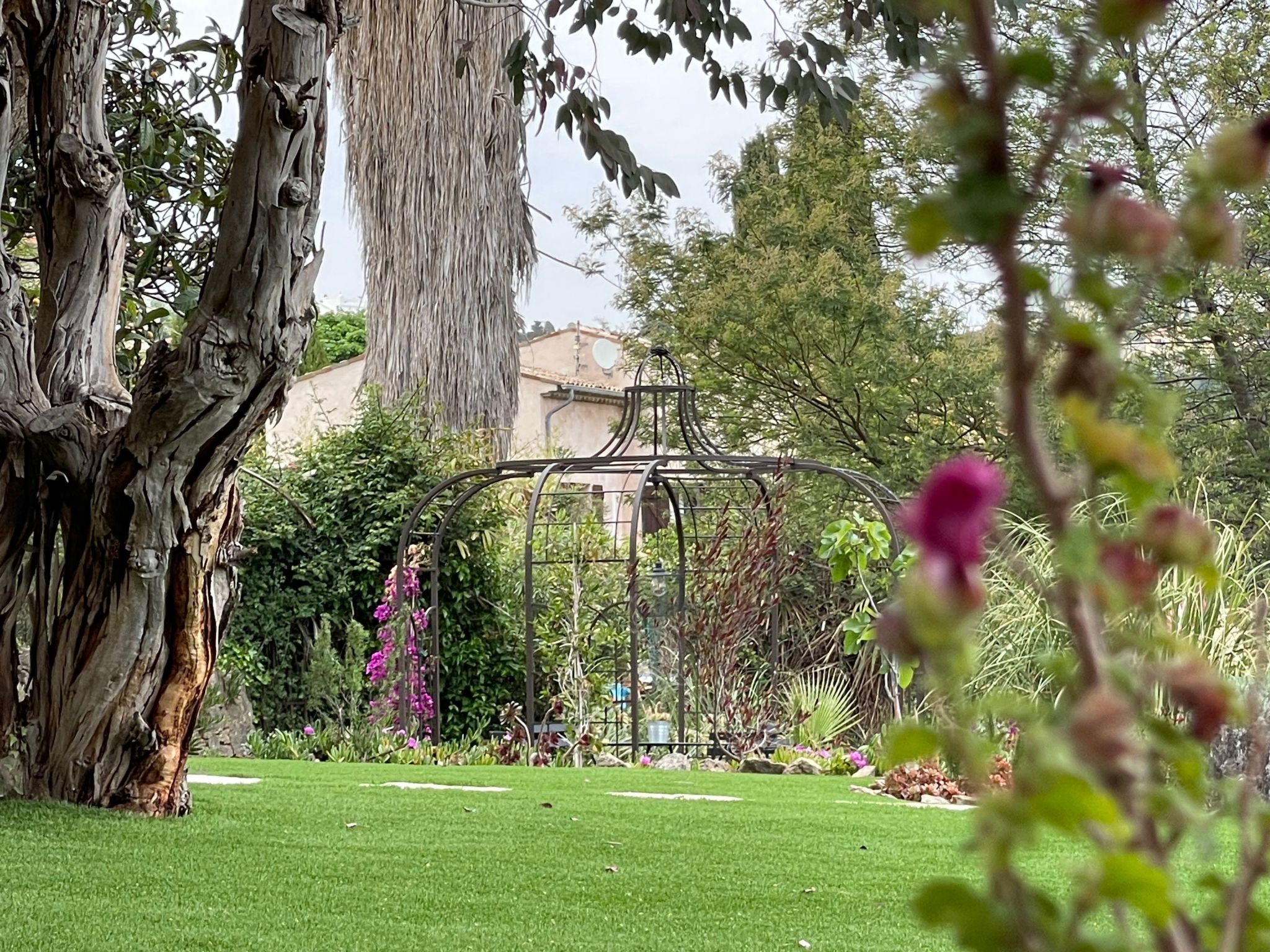 Ferienvilla mit Blick auf das Wasser-Inside