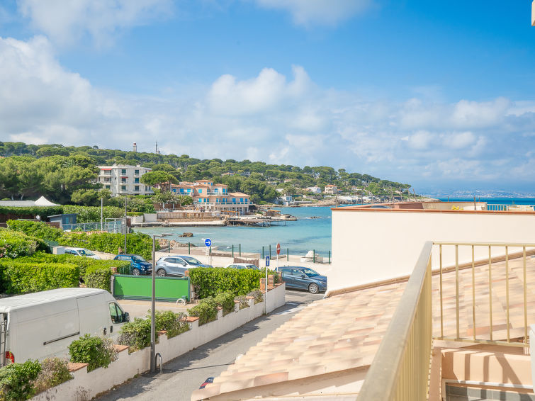 Antibes accommodation cottages for rent in Antibes apartments to rent in Antibes holiday homes to rent in Antibes