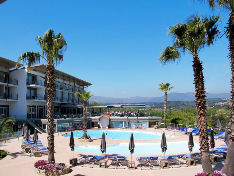Search and Stay destination Antibes, Provence-Alpes-Côte d'Azur - France from AU$ 150. Résidence Thalazur Antibes