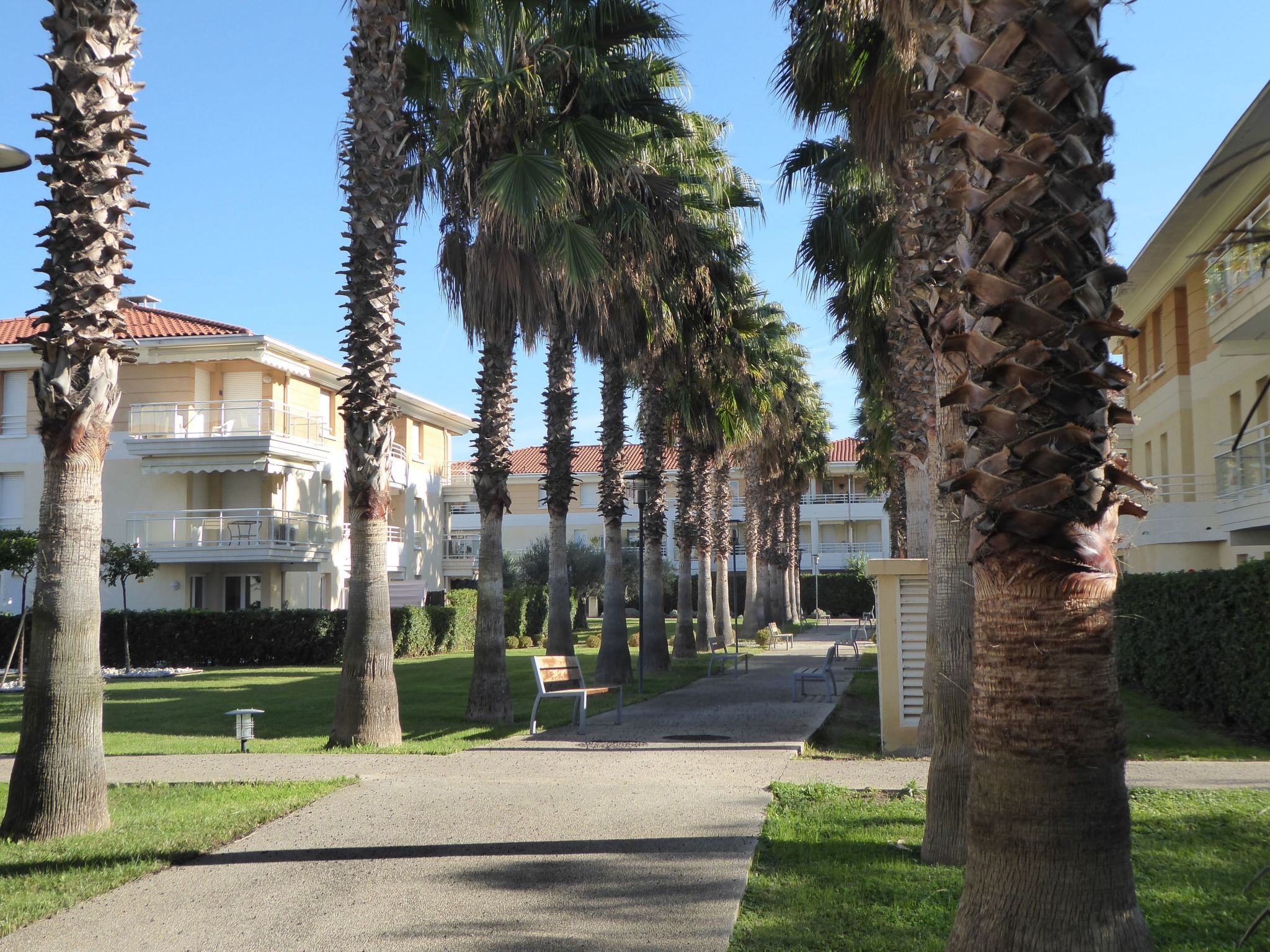 Vakantiehuis met omheinde tuin in Antibes (Frankrijk) 1 hond is welkom