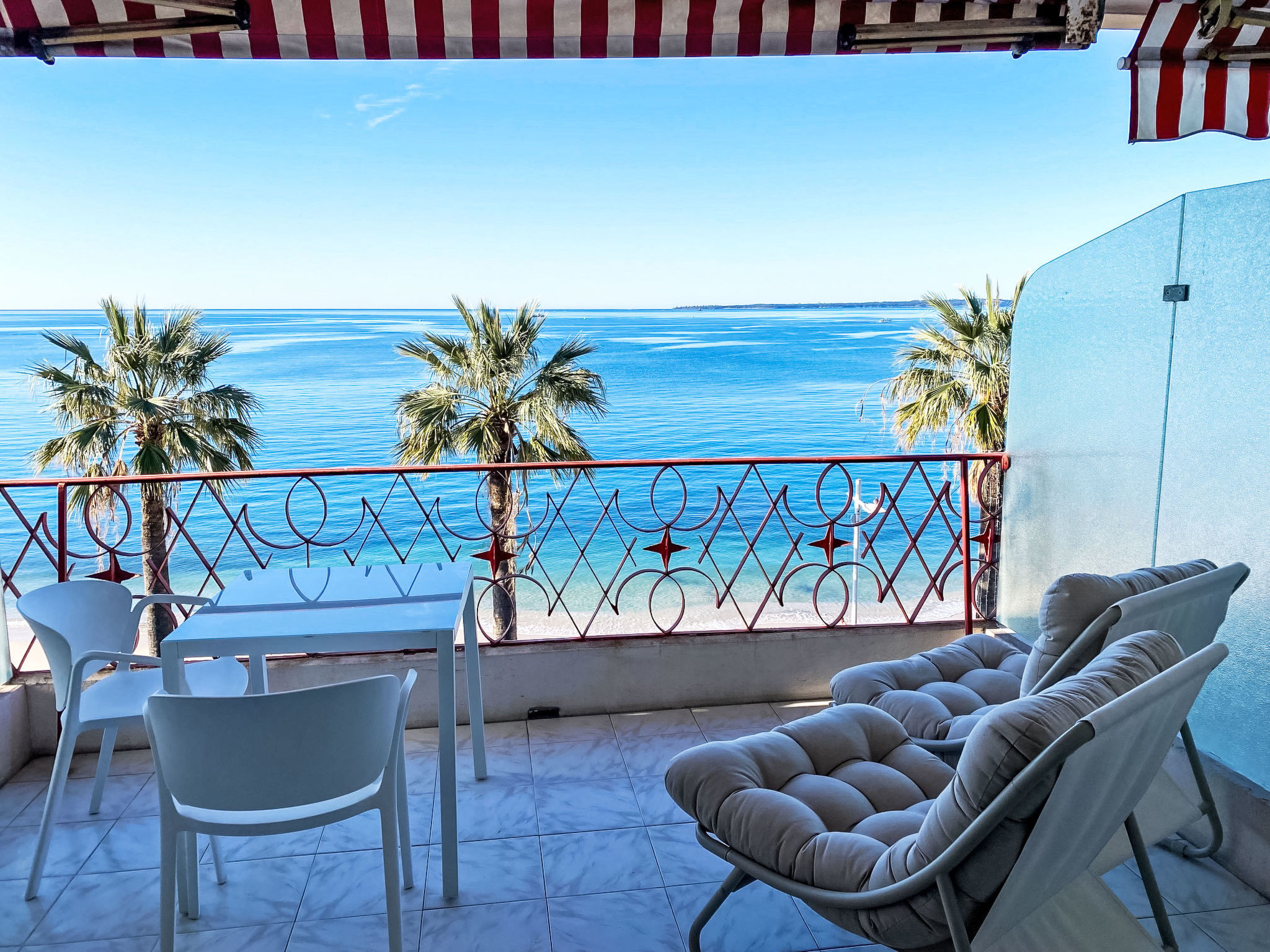 Studio-Apartment mit Blick auf das Wasser