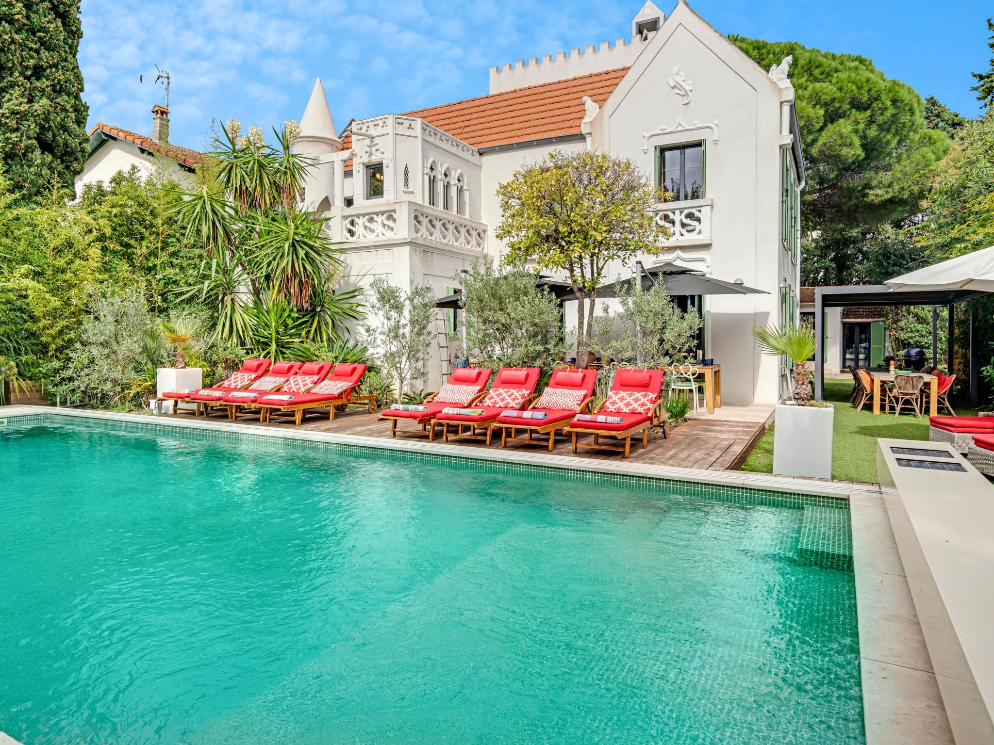 Vakantiehuis met omheinde tuin in Antibes (Frankrijk) 1 hond is welkom