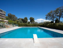 Licht studio-appartement op heuveltop, 1 km van strand Villeneuve-Loubet - thumbnail 1