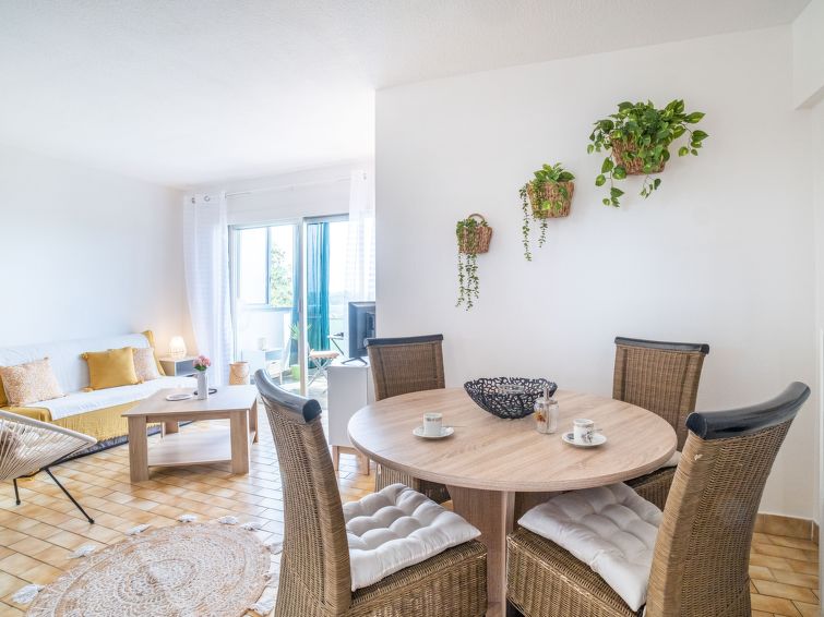 Search and Stay destination Villeneuve-Loubet, Provence-Alpes-Côte d'Azur - France from AU$ 156. LE BAHIA