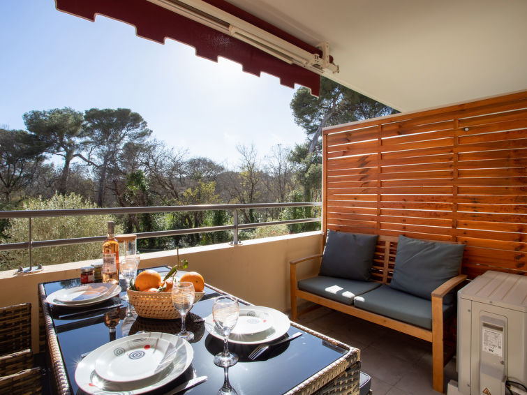 Search and Stay destination Villeneuve-Loubet, Provence-Alpes-Côte d'Azur - France from AU$ 194. Le Royal Park