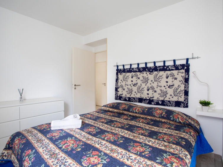 Search and Stay destination Villeneuve-Loubet, Provence-Alpes-Côte d'Azur - France from AU$ 259. L'Eklore
