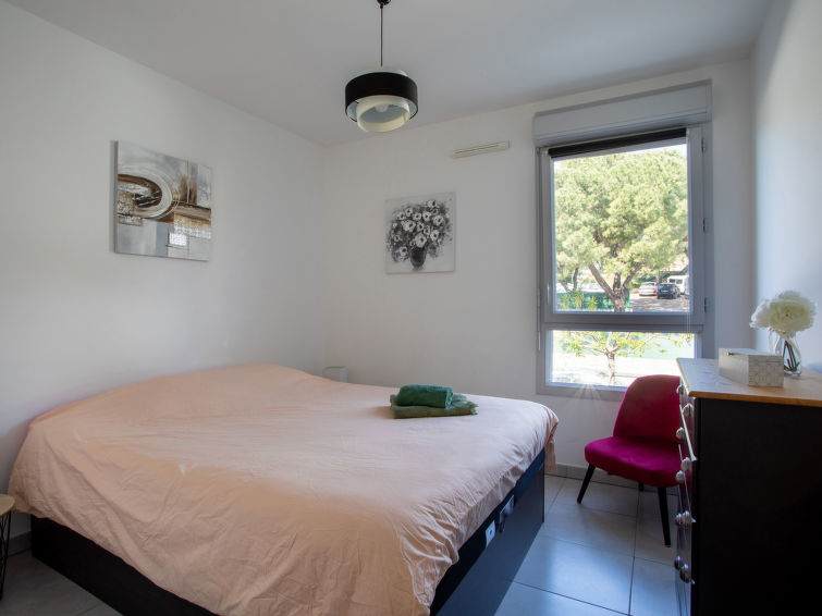 Search and Stay destination Villeneuve-Loubet, Provence-Alpes-Côte d'Azur - France from AU$ 283. L'Orée du parc
