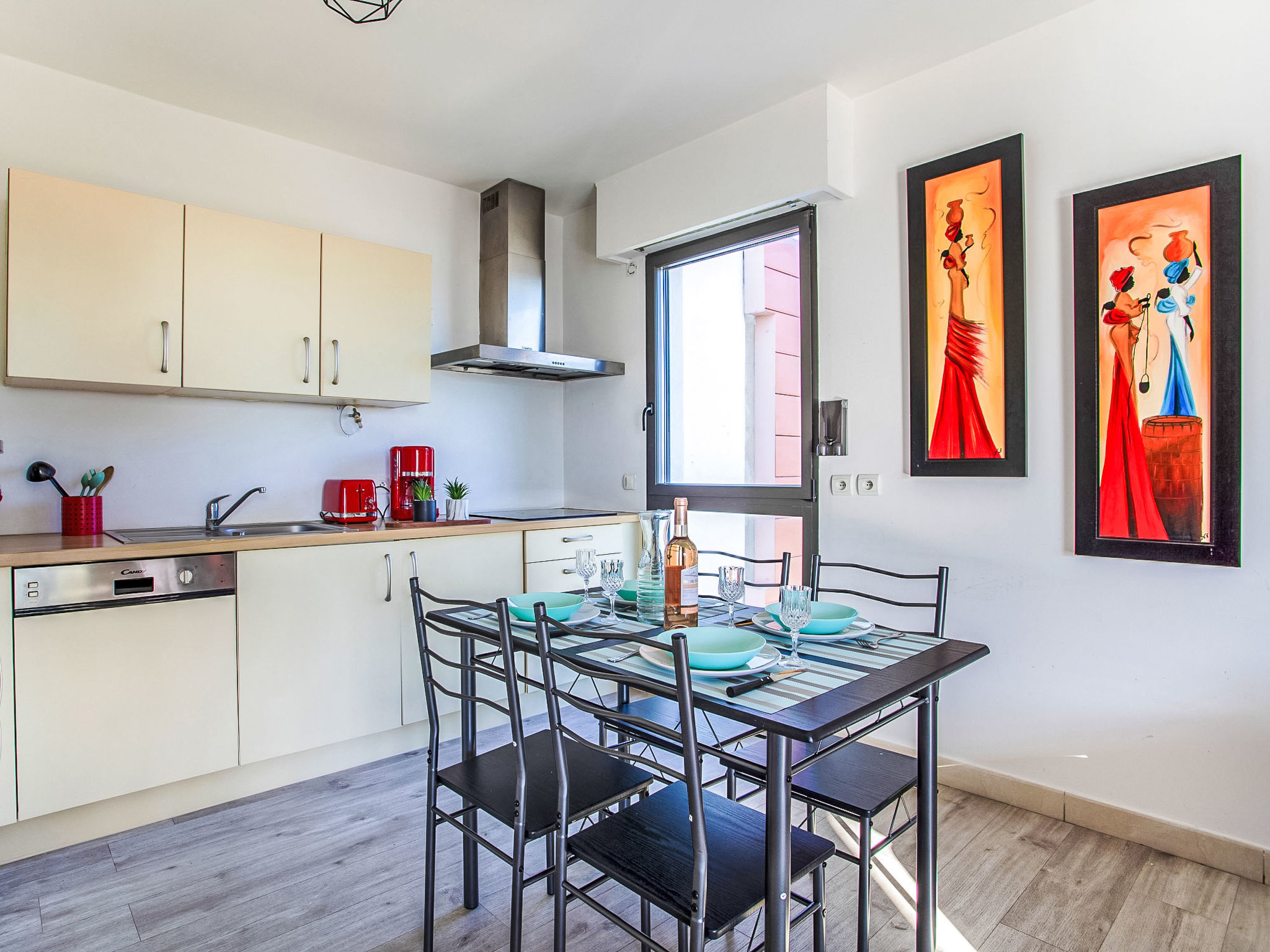 Kitchen / Dining Room