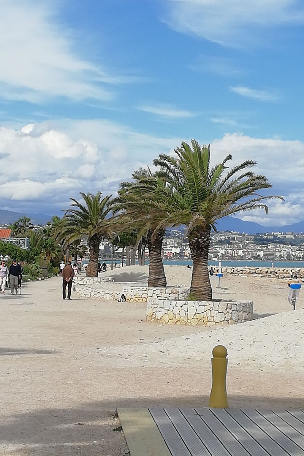 Gemütliche Wohnung, 5 Minuten vom Strand entfernt-Inside