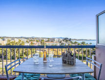 Sfeervol strandappartement op 25 meter van de zee in Cagnes-sur-Mer - thumbnail 2