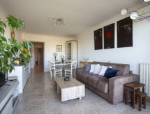 Sfeervol strandappartement op 25 meter van de zee in Cagnes-sur-Mer - thumbnail 3