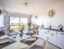 Sfeervol strandappartement op 25 meter van de zee in Cagnes-sur-Mer - thumbnail 1