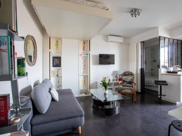 Search and Stay destination Cagnes-sur-Mer, Provence-Alpes-Côte d'Azur - France from AU$ 178. Cros de Cagnes