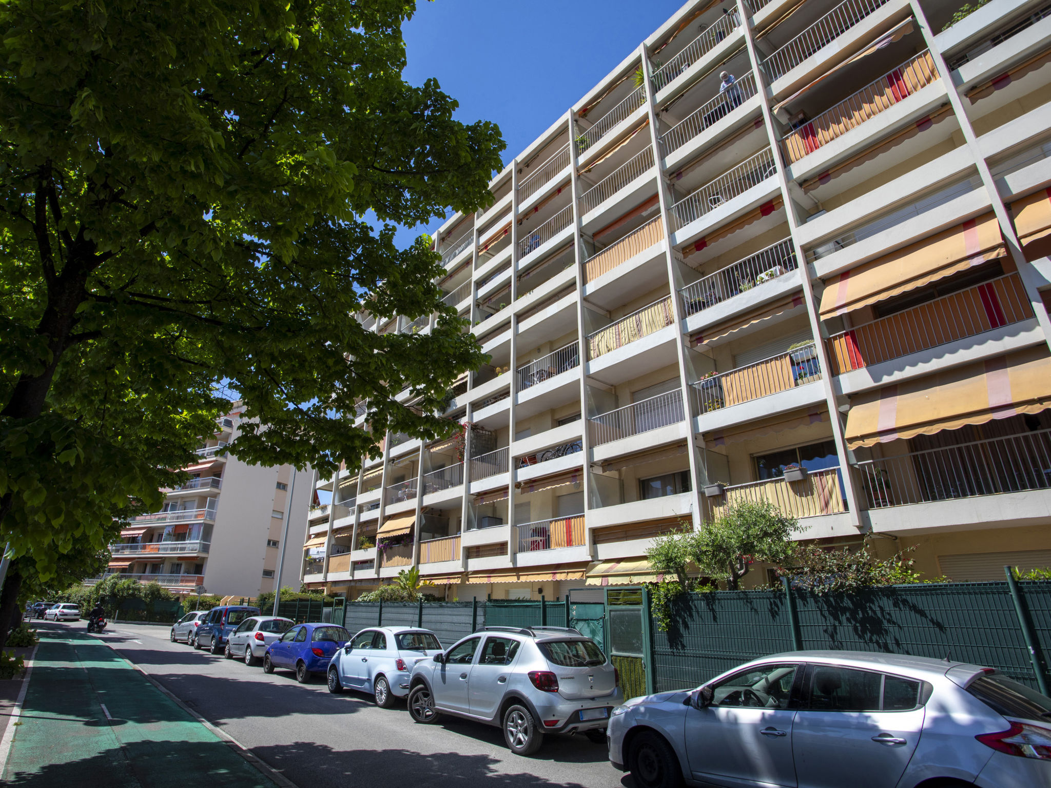 Riva Bella-Outside
