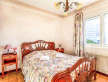 Ruim vakantiehuis met omheinde tuin op 400 meter van het strand van Cagnes-sur-Mer - thumbnail 3