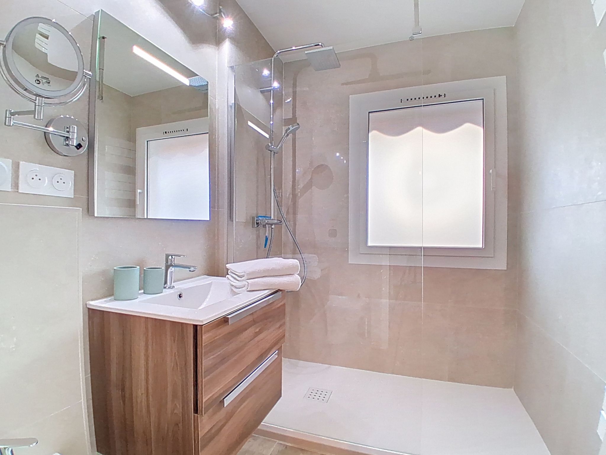 Photo of l'Astrolabe