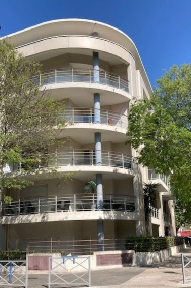 Photo of Le Crystal A