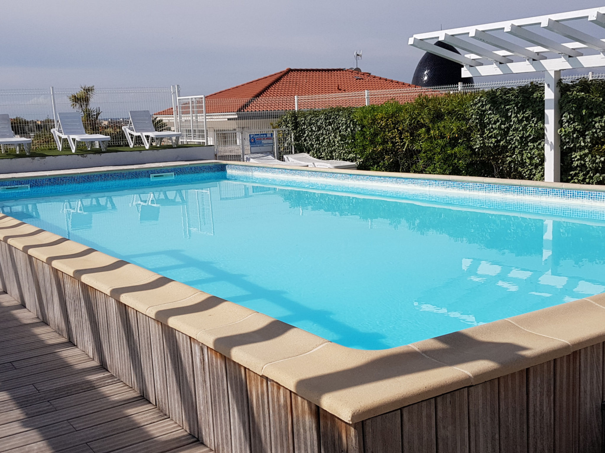 Le Crystal A-Binnen