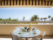 Appartement aan zee met directe strandtoegang in Saint Laurent du Var - thumbnail 5