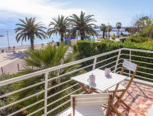 Le Cormoran: Direct aan zee in Saint Laurent du Var met panoramisch uitzicht - thumbnail 1