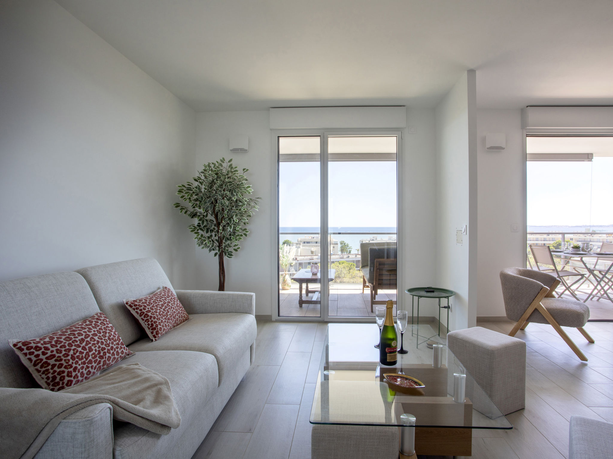 Seaside View-Inside