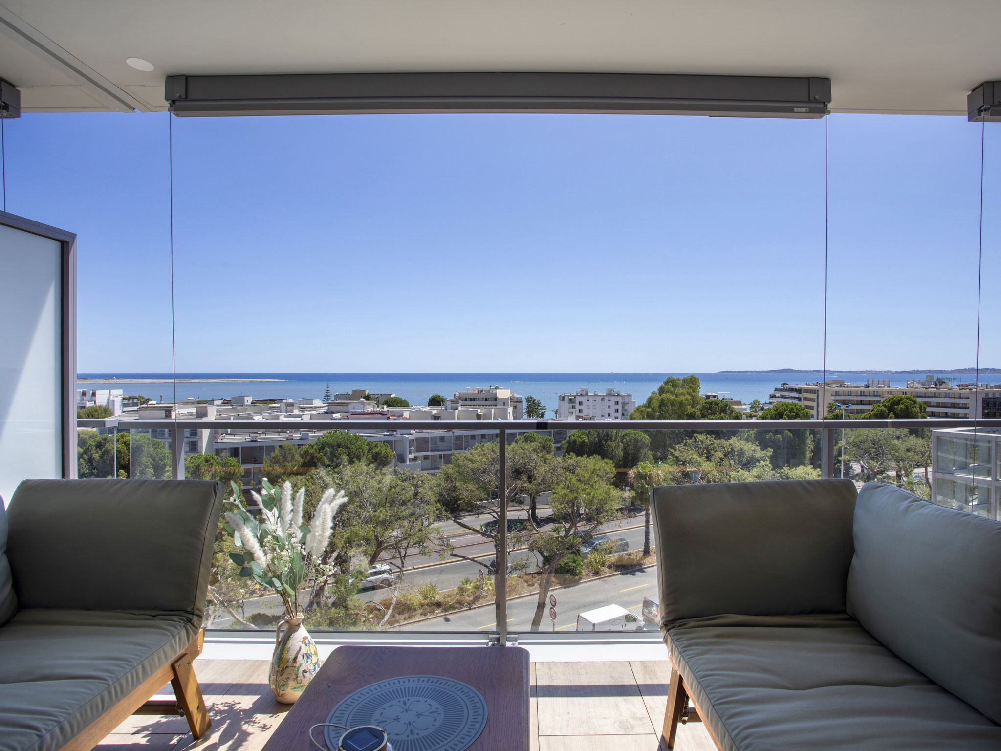 Seaside View-Outside