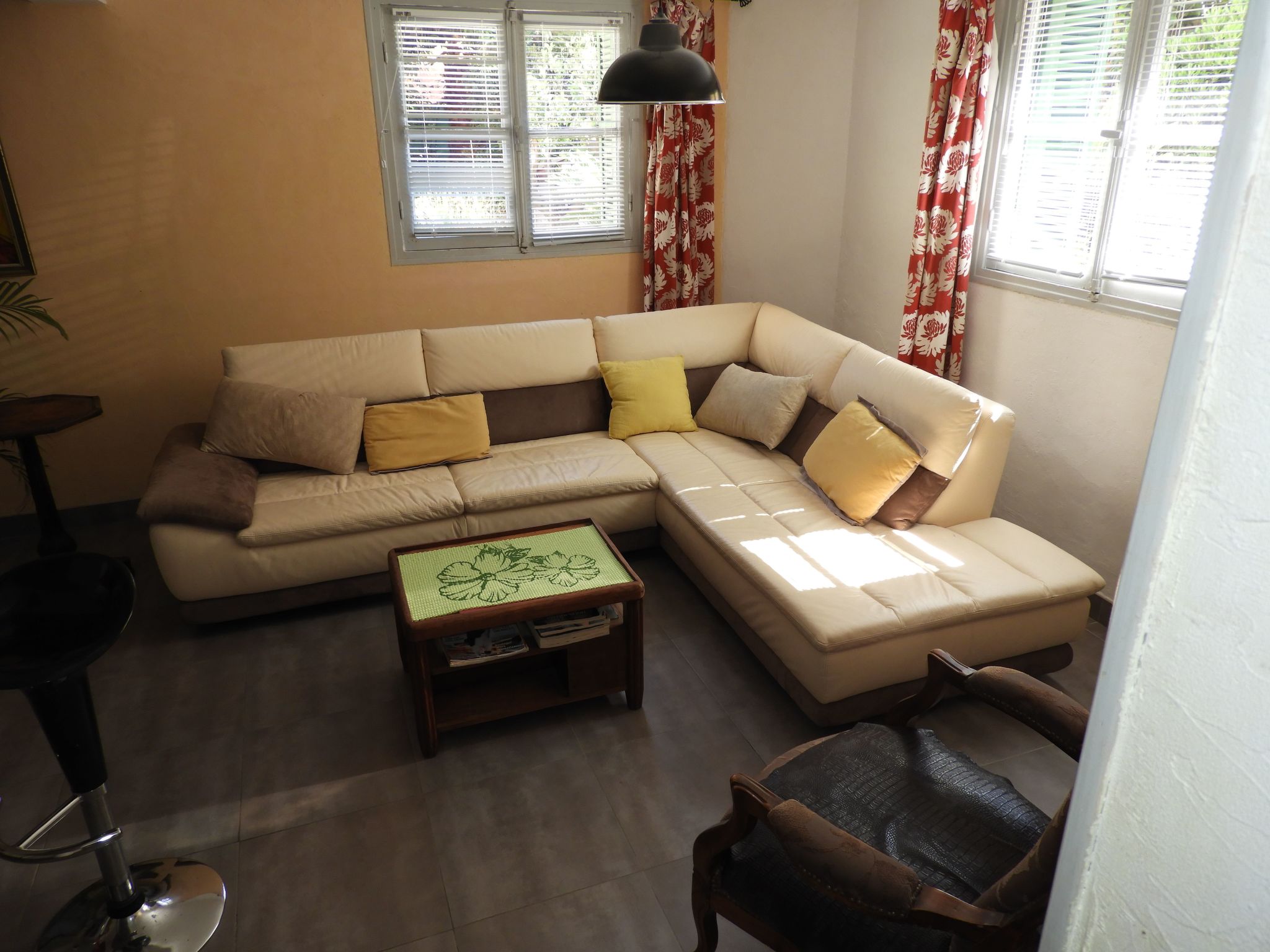 Wohnung "Les roses" auf einem eingemauerten Grundstück-Image-tags.info