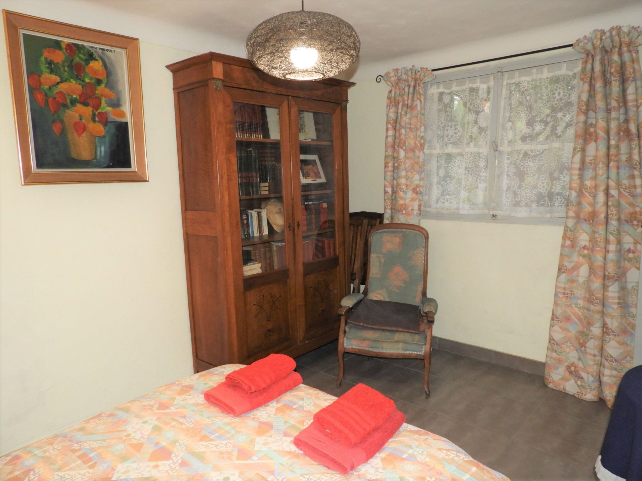 Wohnung "Les roses" auf einem eingemauerten Grundstück-Binnen