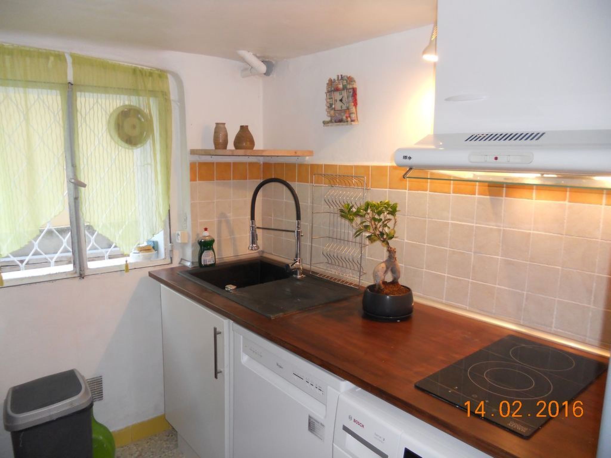 Wohnung "Les roses" auf einem eingemauerten Grundstück-Binnen